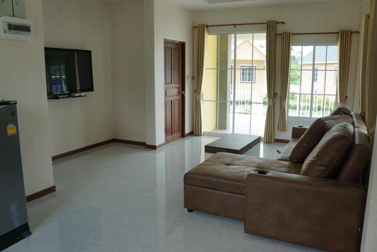 Evie Mae Resort Ban Cha-om ภายนอก รูปภาพ